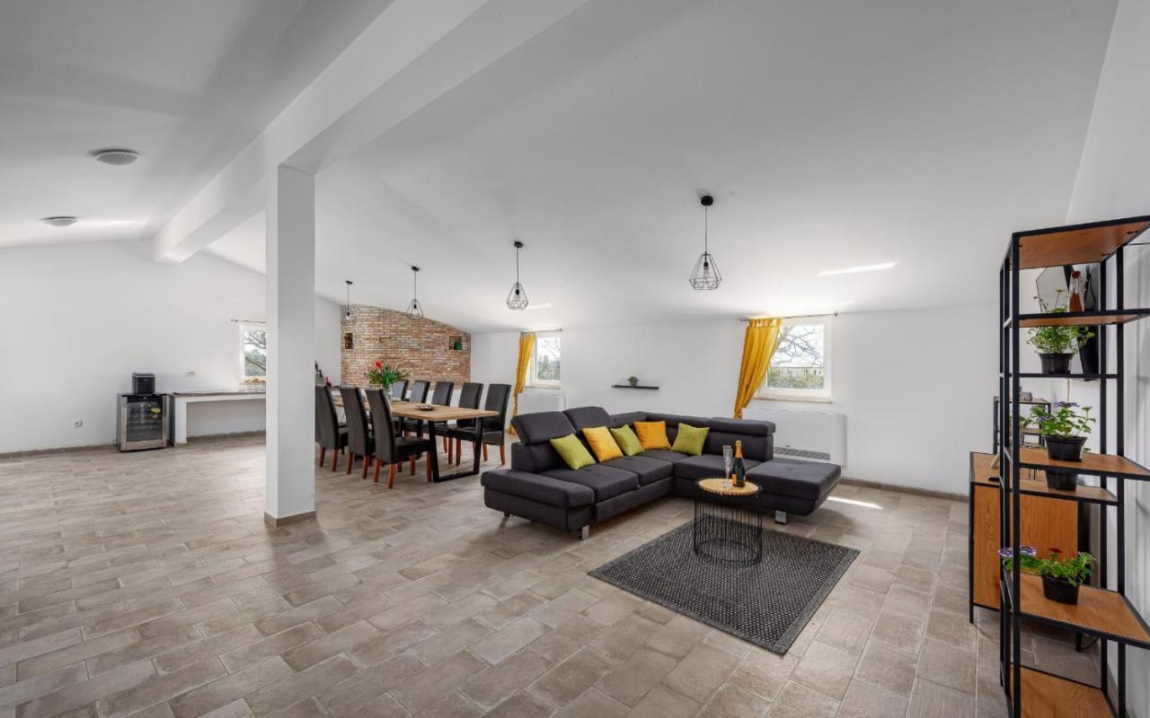 Divšići Apartments Valeria מראה חיצוני תמונה