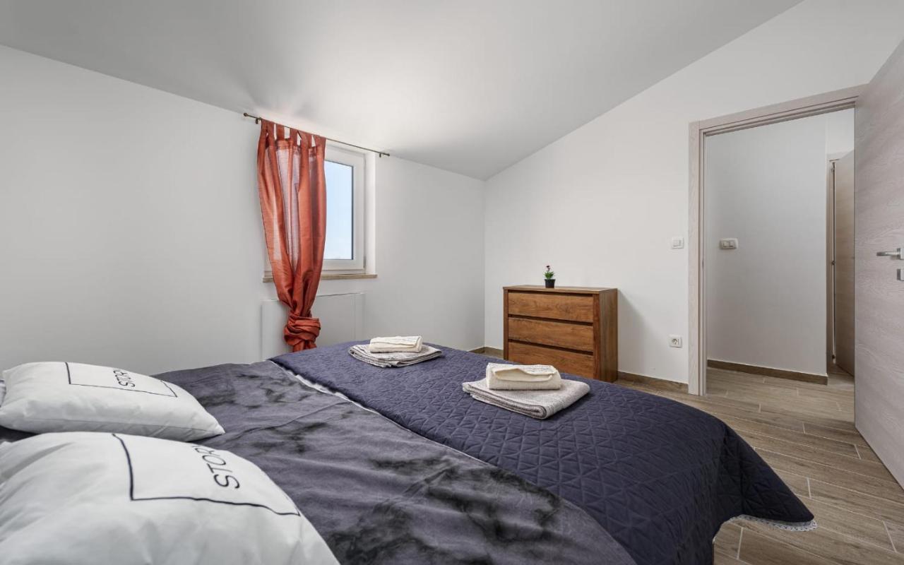 Divšići Apartments Valeria מראה חיצוני תמונה