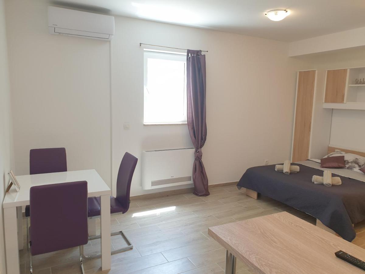 Divšići Apartments Valeria מראה חיצוני תמונה
