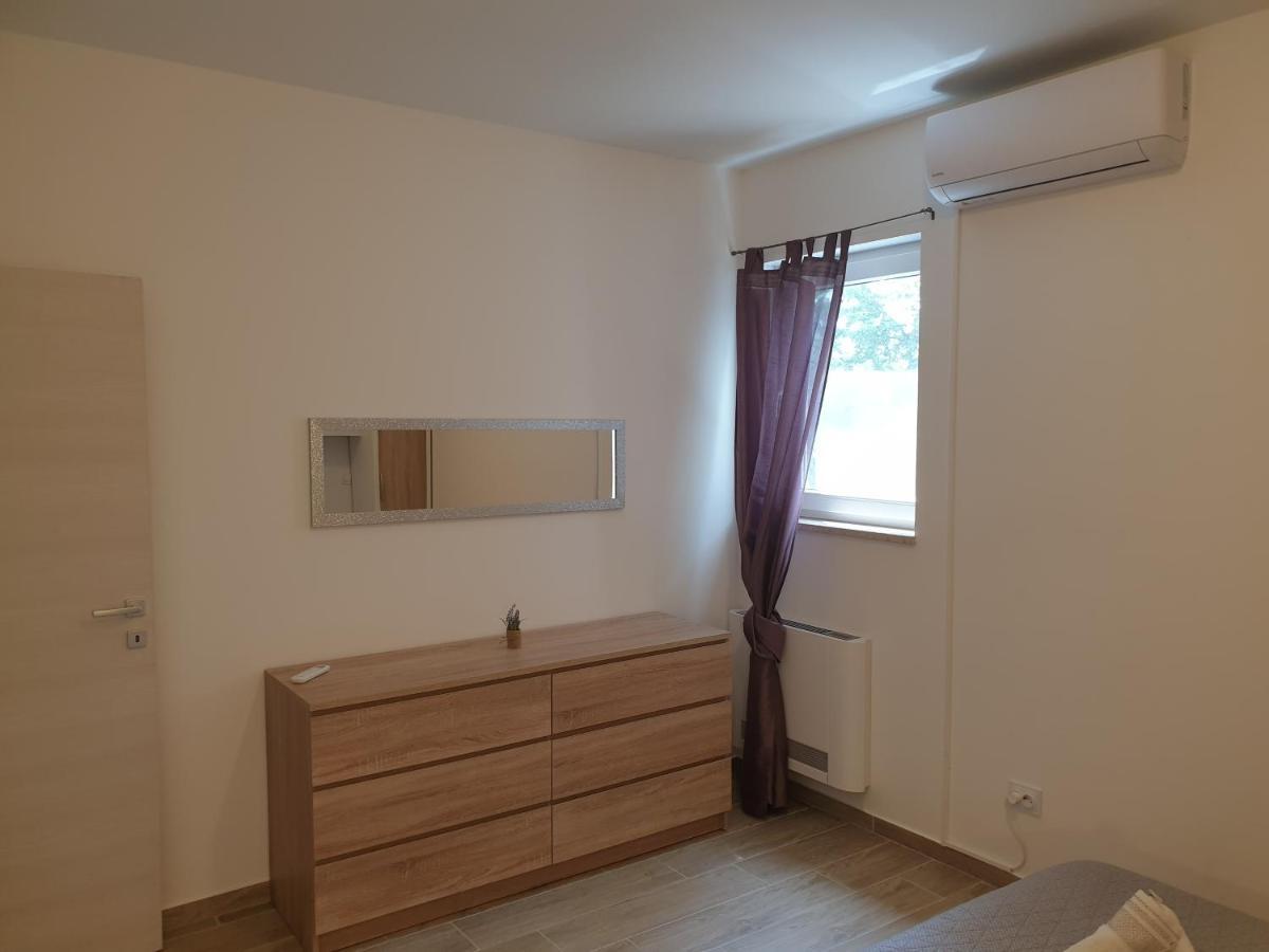Divšići Apartments Valeria מראה חיצוני תמונה
